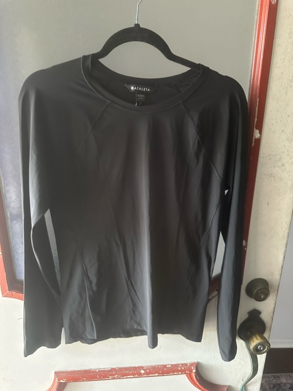 Athleta Men's Black Long-Sleeve Athletic Top
